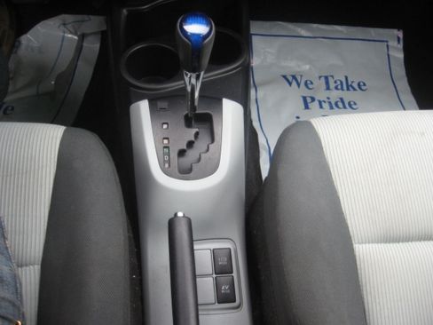 Used 2014 Toyota Prius C Two image 10