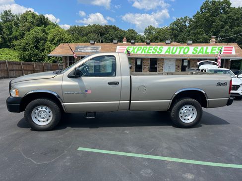 Used 2005 Dodge Ram 1500 Truck ST image 4