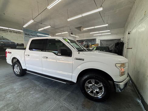 Used 2015 Ford F150 FX4 image 8