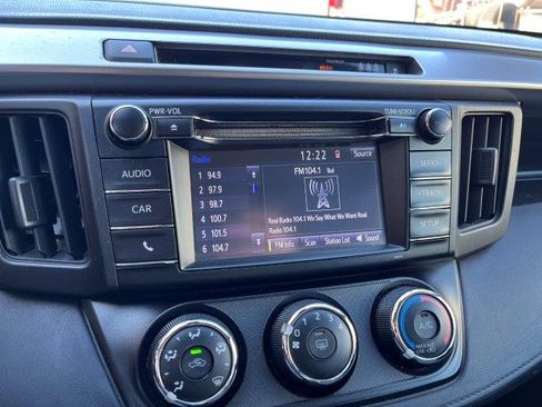 Used 2017 Toyota RAV4 LE image 20