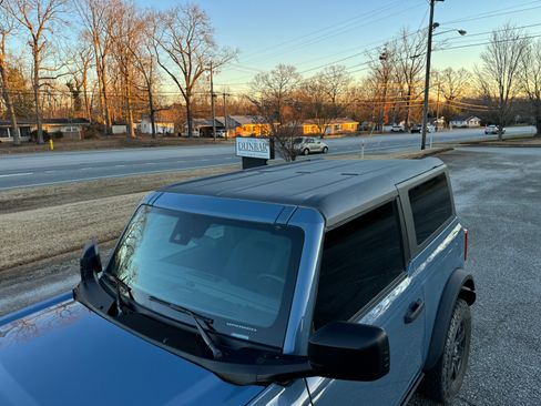 Used 2024 Ford Bronco Black Diamond image 11