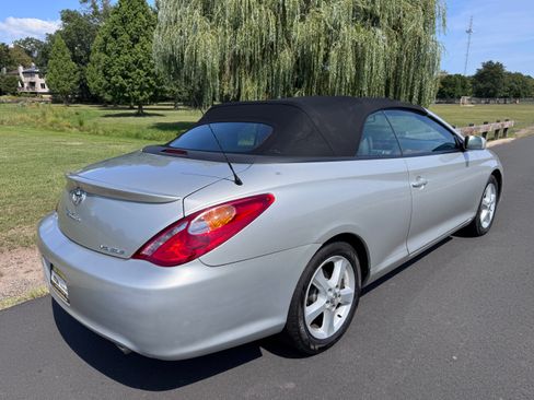 Used 2006 Toyota Solara SLE image 25