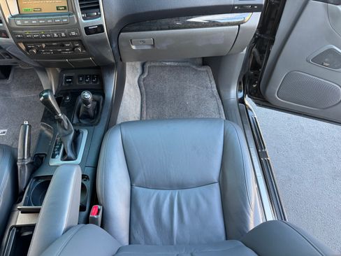 Used 2005 Lexus GX 470 image 30