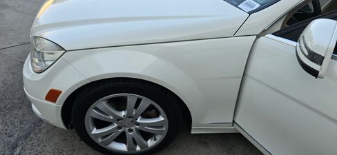 Used 2011 Mercedes-Benz C 300 Sport image 47