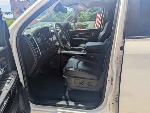 Used 2016 RAM 1500 Laramie image 6