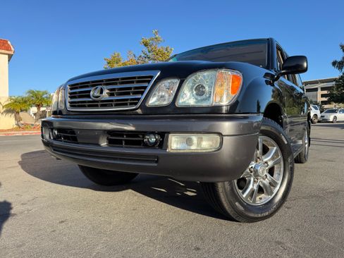 Used 2005 Lexus LX 470 image 5