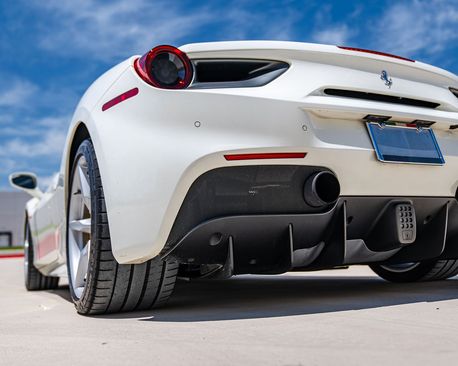 Used 2018 Ferrari 488 GTB image 27