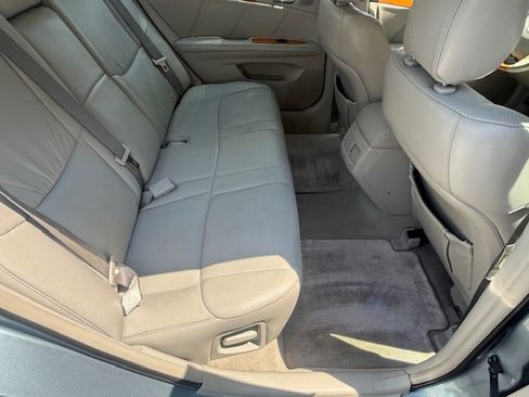 Used 2007 Toyota Avalon Limited image 16