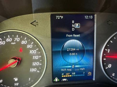 Used 2019 Mercedes-Benz Sprinter 2500 image 9