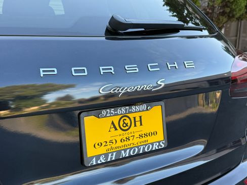 Used 2016 Porsche Cayenne S image 26