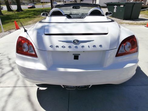 Used 2005 Chrysler Crossfire Limited image 14