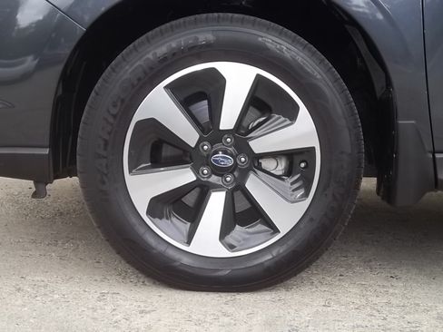 Used 2018 Subaru Forester 2.5i Premium image 14