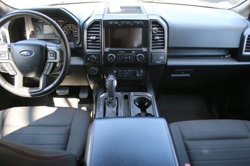 Used 2019 Ford F150 XLT image 10