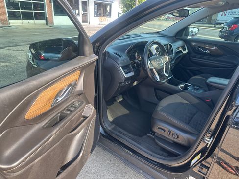 Used 2018 GMC Terrain SLE image 12