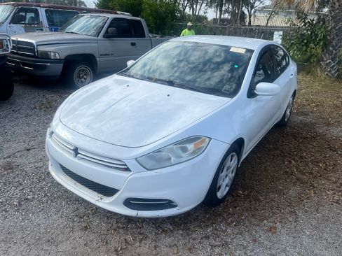 Used 2015 Dodge Dart SE image 4