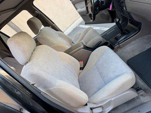 Used 2000 Toyota 4Runner Sport image 28
