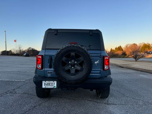 Used 2024 Ford Bronco Black Diamond image 7