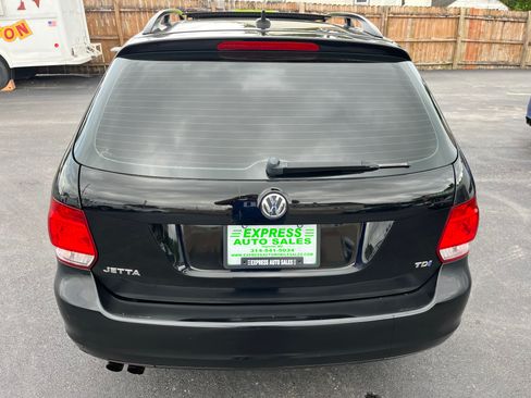 Used 2014 Volkswagen Jetta TDI image 11