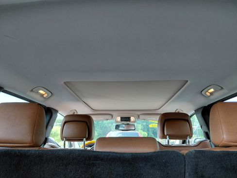 Used 2012 Jeep Grand Cherokee Overland image 14