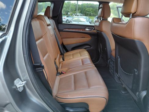 Used 2012 Jeep Grand Cherokee Overland image 15