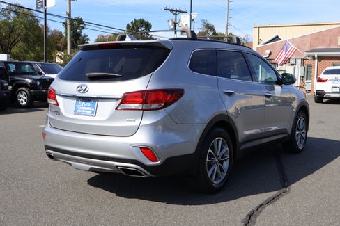 Used 2019 Hyundai Santa Fe XL SE image 8