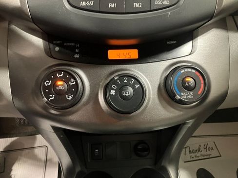 Used 2011 Toyota RAV4 image 11