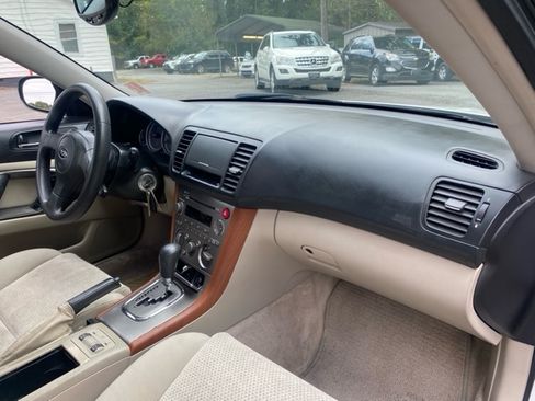Used 2005 Subaru Outback 2.5i image 20