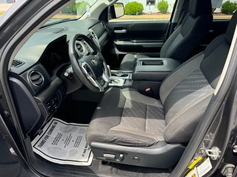 Used 2018 Toyota Tundra SR5 image 13