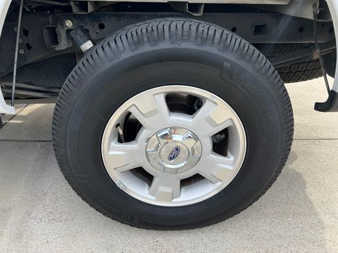Used 2012 Ford F150 XLT image 18
