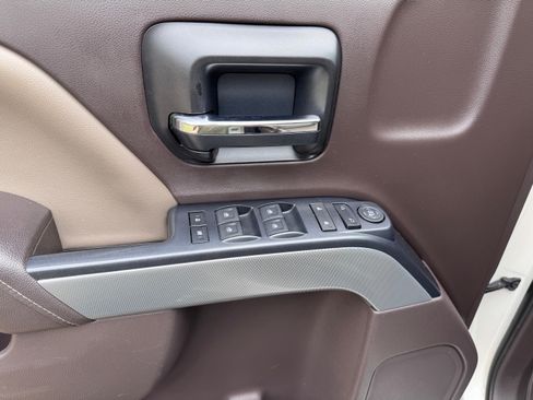 Used 2014 Chevrolet Silverado 1500 LTZ Z71 image 3
