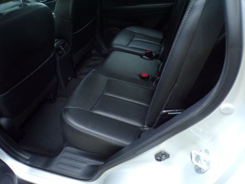 Used 2019 Nissan Rogue SL image 11