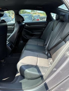 Used 2018 Honda Accord Sport image 14