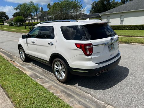 Used 2018 Ford Explorer Limited image 4