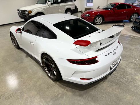 Used 2018 Porsche 911 GT3 image 10
