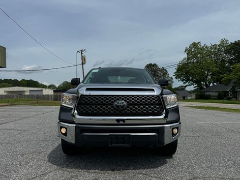 Used 2018 Toyota Tundra SR5 image 9
