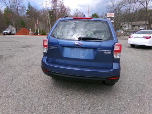 Used 2017 Subaru Forester 2.5i image 4