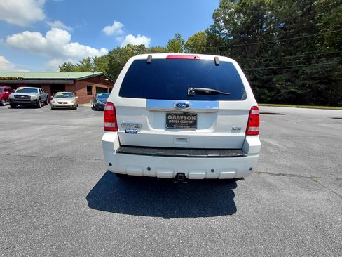 Used 2010 Ford Escape Limited image 4