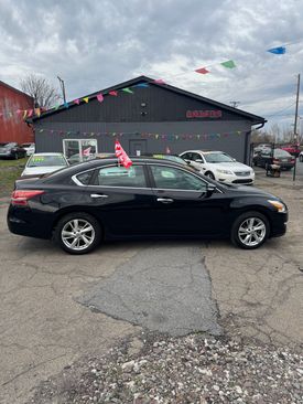 Used 2013 Nissan Altima image 4