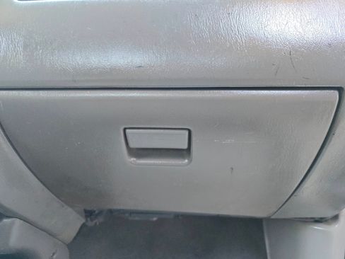 Used 2004 Toyota Tacoma image 19