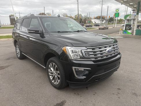 Used 2018 Ford Expedition Limited image 1