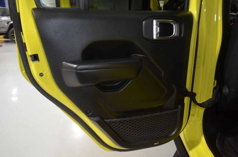 Used 2023 Jeep Gladiator Willys image 18