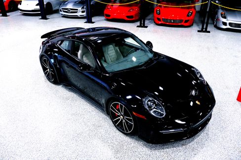 Used 2022 Porsche 911 Turbo image 7