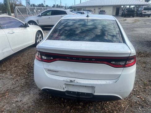 Used 2015 Dodge Dart SE image 3