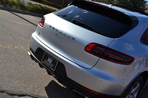 Used 2017 Porsche Macan image 15