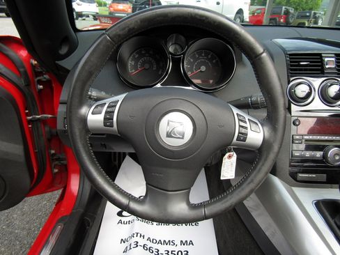 Used 2008 Saturn Sky image 25