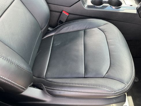 Used 2018 Ford Explorer Limited image 15