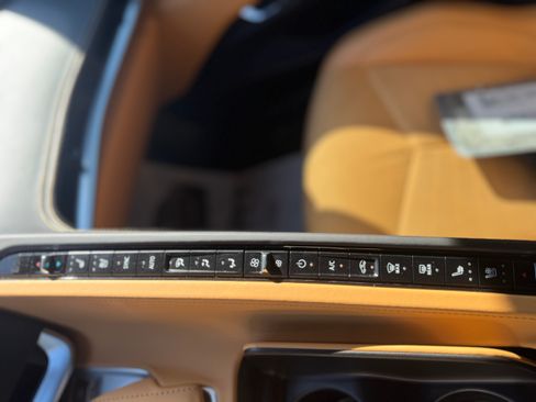 Used 2025 Chevrolet Corvette E-Ray image 17