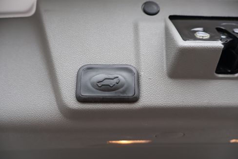 Used 2016 Chevrolet Traverse LT image 16