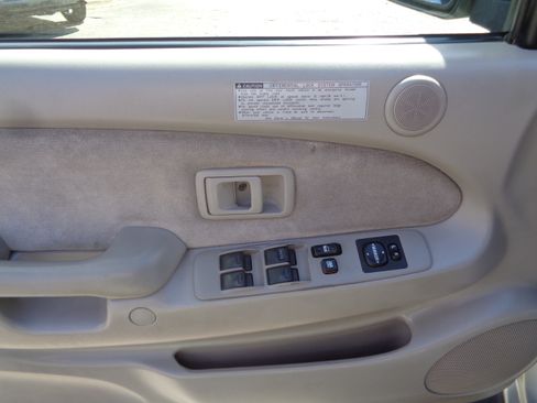 Used 2004 Toyota Tacoma TRD Off-Road image 49