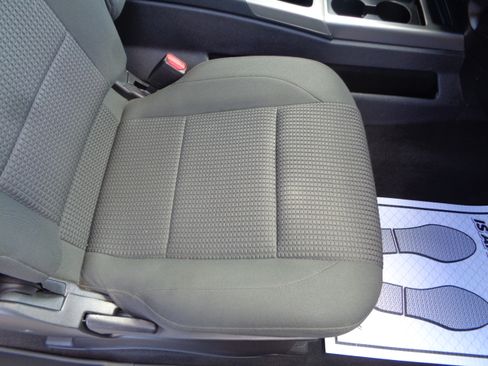 Used 2012 Nissan Titan SV image 38